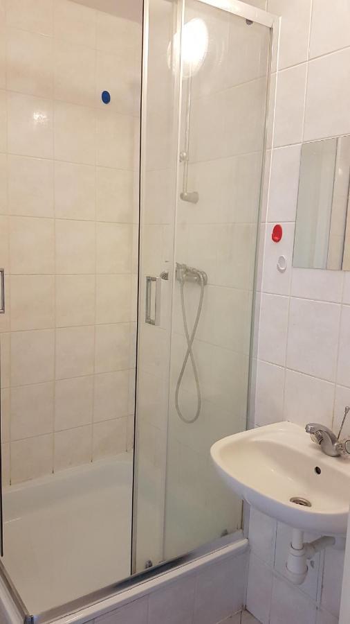 Auberge de jeunesse Dom Studencki Nr 11 Gdansk Brzezno Extérieur photo